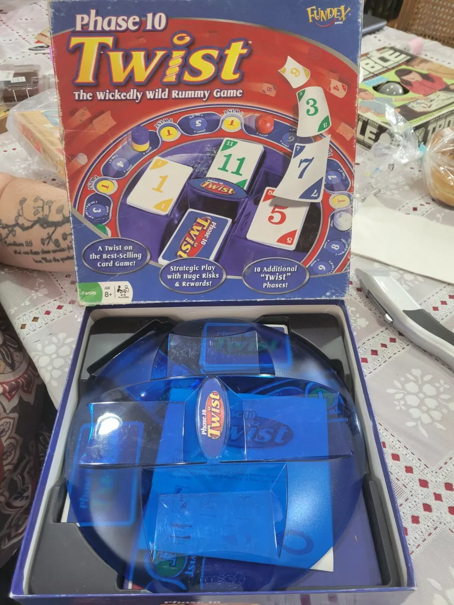 Mattel Phase 10 Twist Card Game