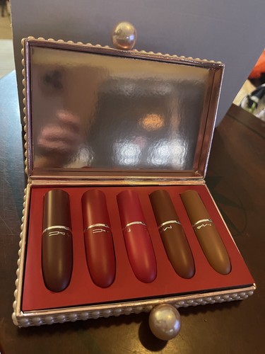 NIB MAC 5 FULL-SIZE A TASTE OF MATTE LIPSTICK/DESTINED FOR STARDOM Clutch case - Picture 10 of 10