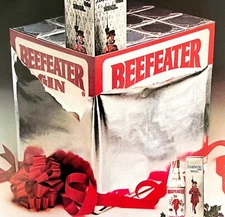 Beefeater Gin Christmas 1979 Advertisement Distillery Alcohol Crown Jewel DWKK2