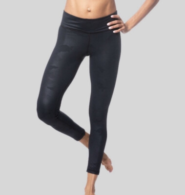 VIE Active Rockwell Black Camo 7/8 leggings SMALL