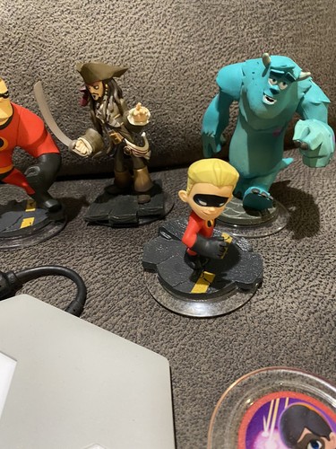 Disney Infinity Lot 1.0 Mr. Incredible Sully Jack Sparrow Dash 2.0 Thor & More - Picture 5 of 6