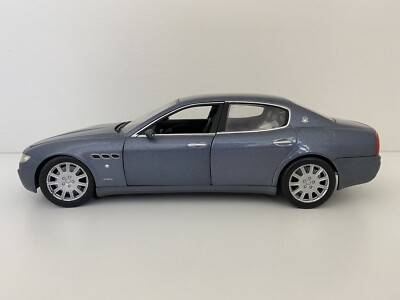 Maserati Quattroporte Metallic Blue Hot Wheels 1/18 Scale Diecast