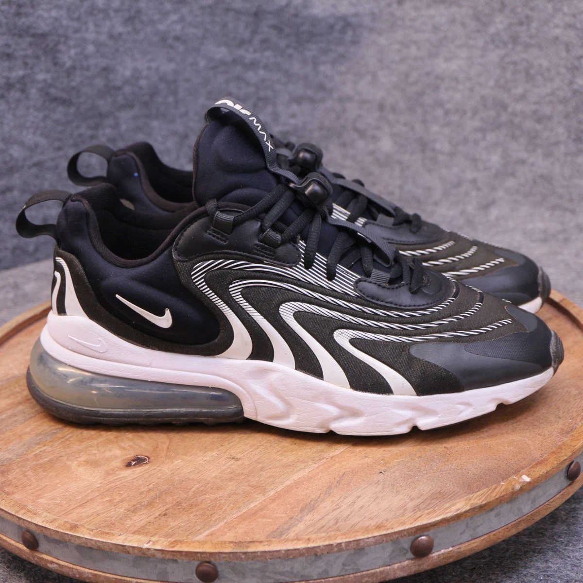 Preços baixos em Nike Air Max 270 React ENG Black Wolf Grey | eBay