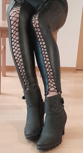Schwarz-graue Kunstleder 👢 Stiefeletten, 8 cm Absatz, Gr. 42 passt bis Gr. 43 - Bild 4 von 24
