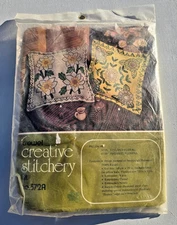 Vogart Crewel Creative Stitchery Stylized Floral Vintage Pillow Craft Kit Sealed
