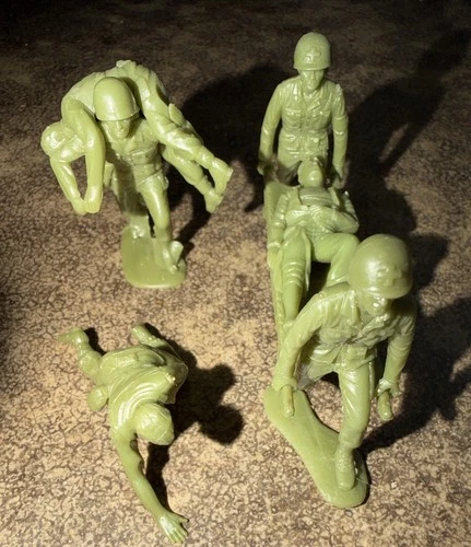 MARX BATTLEGROUND - GI MEDICAL TEAM - Lot of 7- OD - VG - HARD TO FIND ITEMS!
