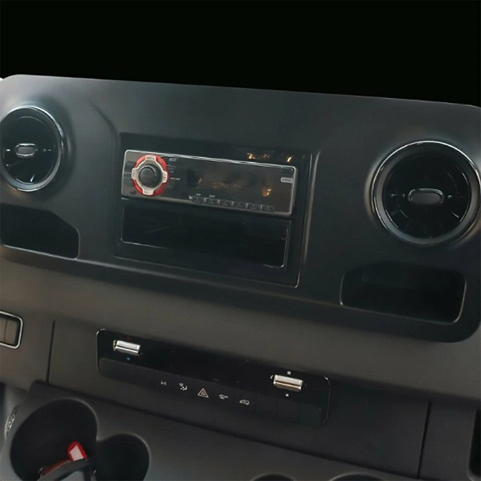 Kit de tablero DIN único Metra 99-8731 para Mercedes-Benz Sprinter 2019-up negro brillante Foto 2 de 2