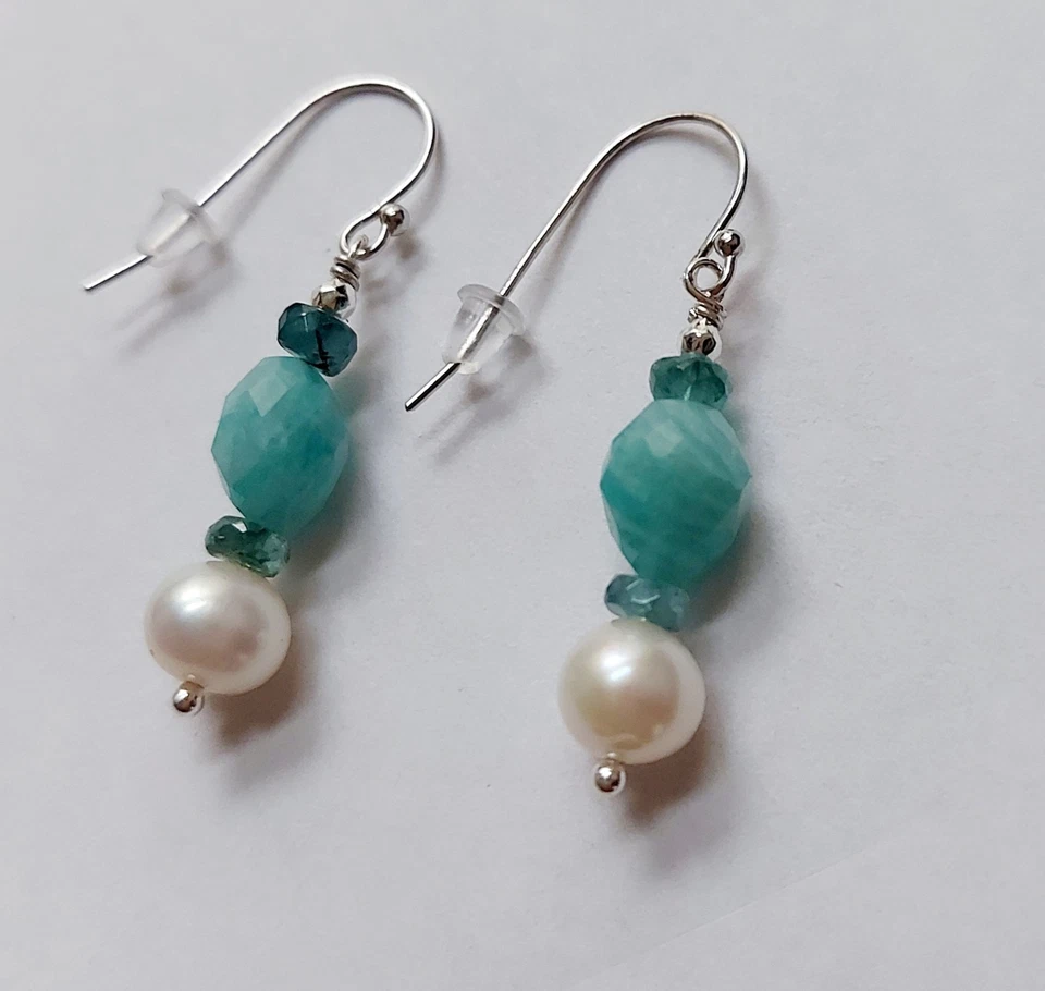 Orecchini in argento 925 e pietre con amazzonite, tormalina ed ematite argentata - Immagine 3 di 4