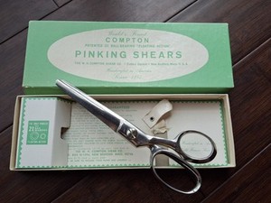 Vintage in Box Compton Pinking Shears Floating Action  Model # Pinker 2500