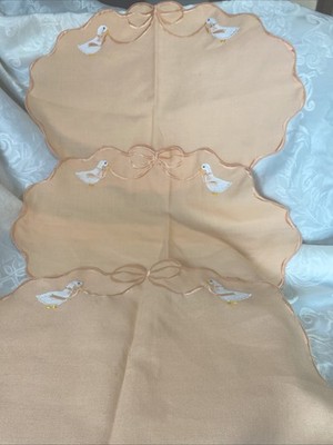 Hallie St Mary Inc Peach Place Mats Set Of 3 Duck Or Goose At Top And One Napkin