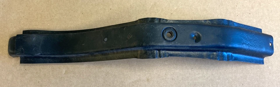 Chevrolet Bel Air Nomad 1957 soporte de soporte de parrilla a parachoques OEM 3731219 Foto 3 de 4