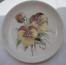 VINTAGE ARABIA FINLAND MINI WALL PLATE  HAND PAINTED FLOWER YELLOW FLOWER