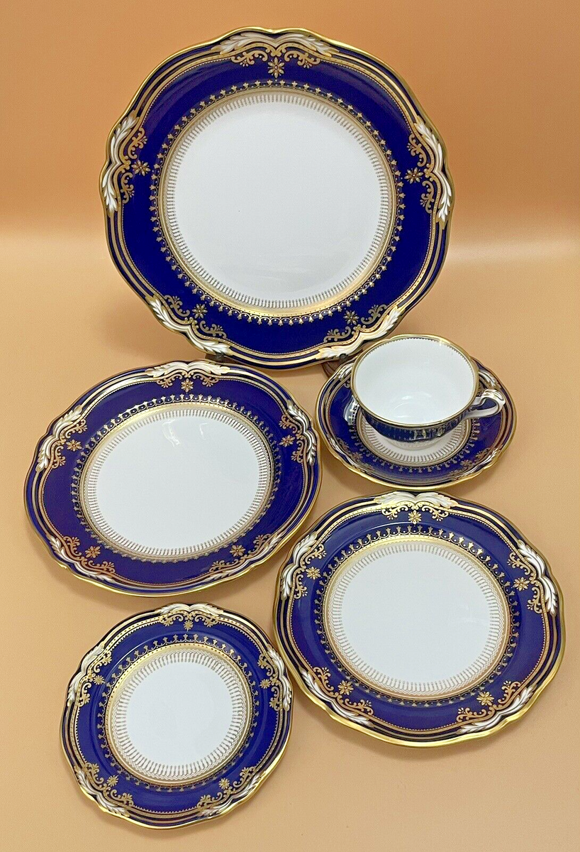 Spode Lancaster Cobalt - One Six Piece Place Setting (B) - Raised