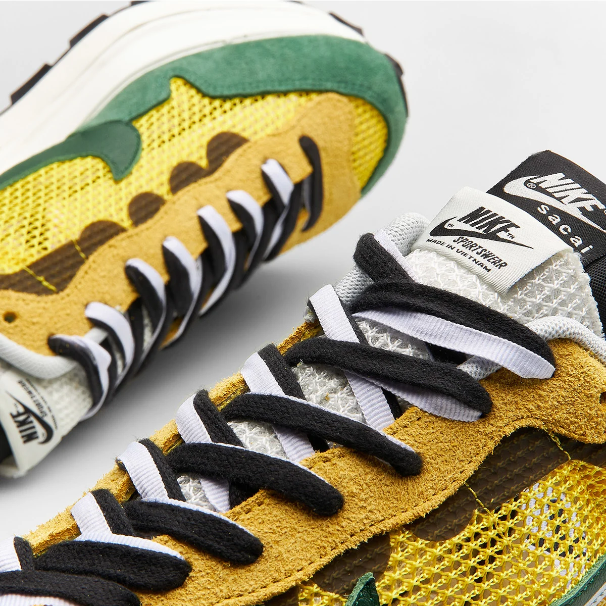 SACAI X NIKE Taglia 10 5 Nike sacai x VaporWaffle Tour Giallo