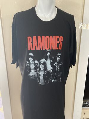 Ramones  T SHIRT Color BLACK   Size 2XL