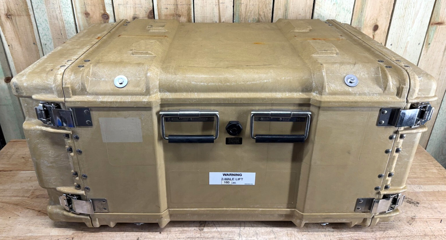 ECS Server Rack Rackmount 8U 19" X 24" Waterproof Storage Case W/ Rack Pelican