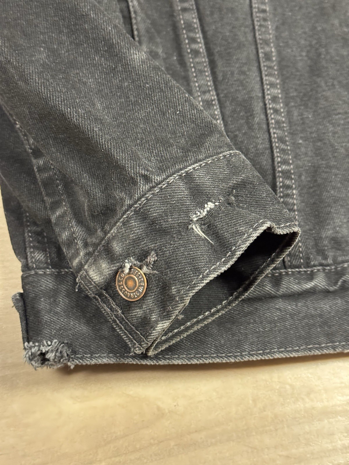 Vtg Levi's Denim Jean Black Trucker Jacket Mens M 70507-4159 Type 3 Red Tab USA thumbnail 8