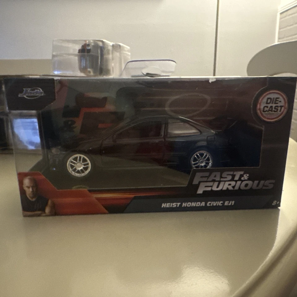 Modelo de carro colecionável fundido Honda Civic EJ1 Fast & Furious Heist London 1:32 - Imagem 2 de 4