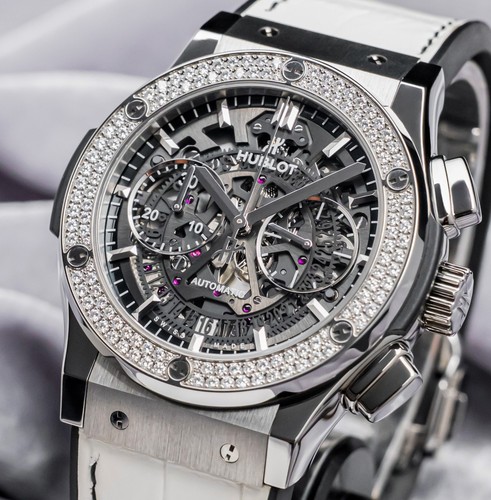 Hublot Classic Aerofusion Titanium Diamonds 45mm Complete 525.NX.0170.LR.1104