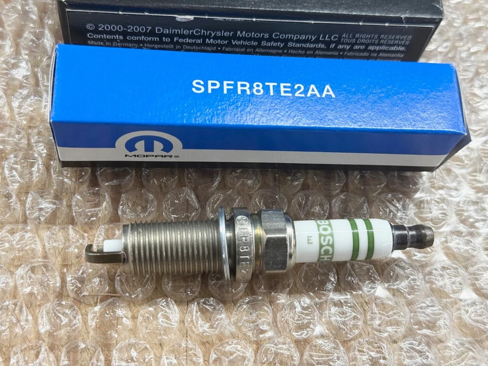 Bujía OEM Mopar Chrysler Jeep Dodge Lexus Toyota KIA Nissan Ram 16 piezas OEM Foto 3 de 4