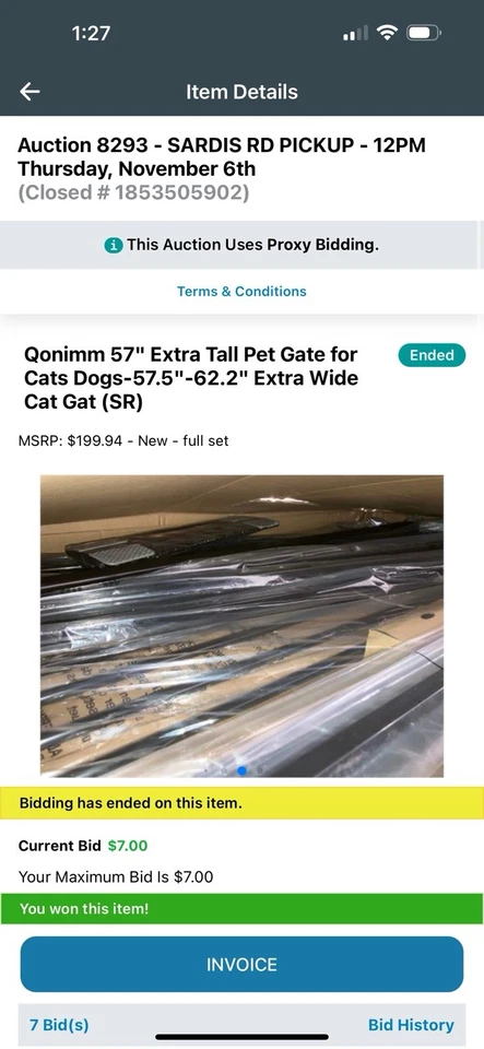 "Puerta extra alta para mascotas 57"" para perros y gatos | Se adapta a 57,5""–62,2"" de ancho" Foto 3 de 3