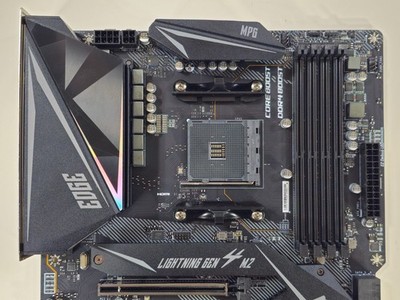 MSI MPG X570 GAMING EDGE WIFI AMD X570 ATX DDR4 AM4 Wi-Fi Ryzen