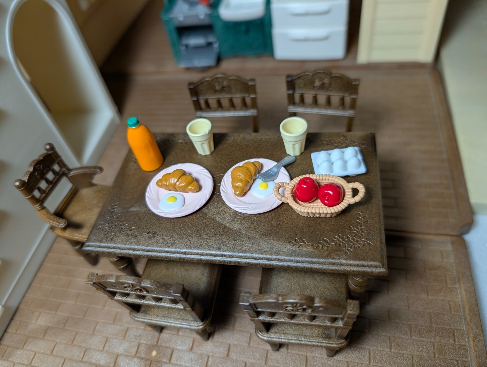 Sylvanian Families Blue Roof House with Carport – Deluxe  Set Incomplete, No box