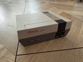 Nintendo NES Classic Mini Console