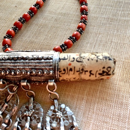 1930s Antique Silver & Coral Prayer Box Necklace 16" MADE IN YEMEN - Picture 4 of 6