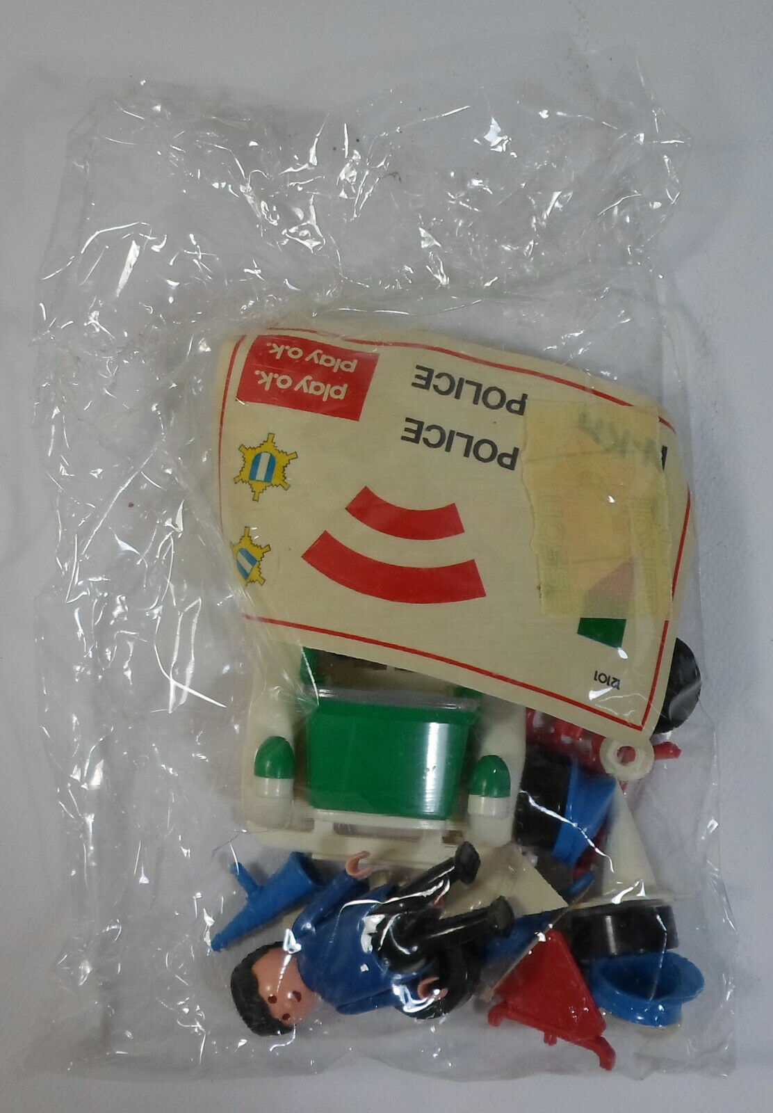 VINTAGE 1990 TOY CARRERA POLICEMEN SET POLICE PATROL CAR PLAY OK 12101 MIB