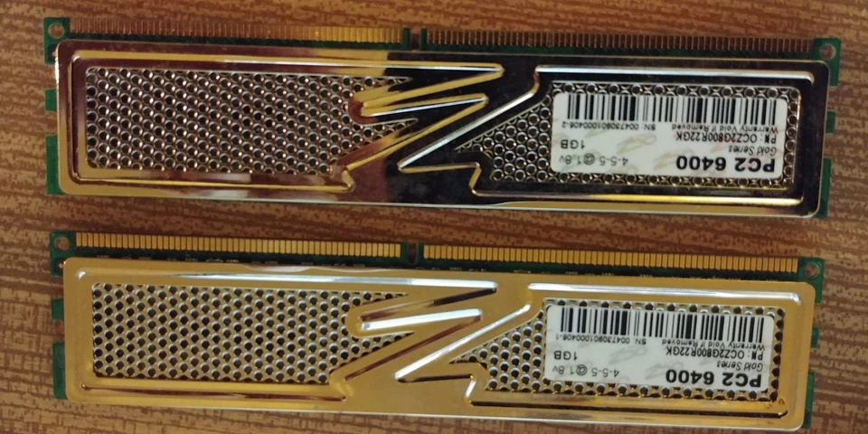2GB OCZ Dual Channel OCZ2G800R22GK 800MHz PC2-6400 Gold Serie 4-5-5 - Bild 1 von 1