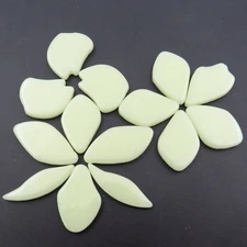 20 Light Yellow Petal Flower Shapes Glass Mosaic Tile Pieces - 25 mm -30 mm