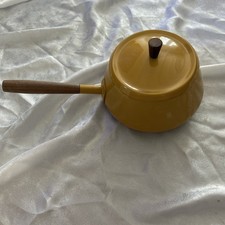 Pentola per fonduta smaltata giallo senape vintage con coperchio vendita immobiliare