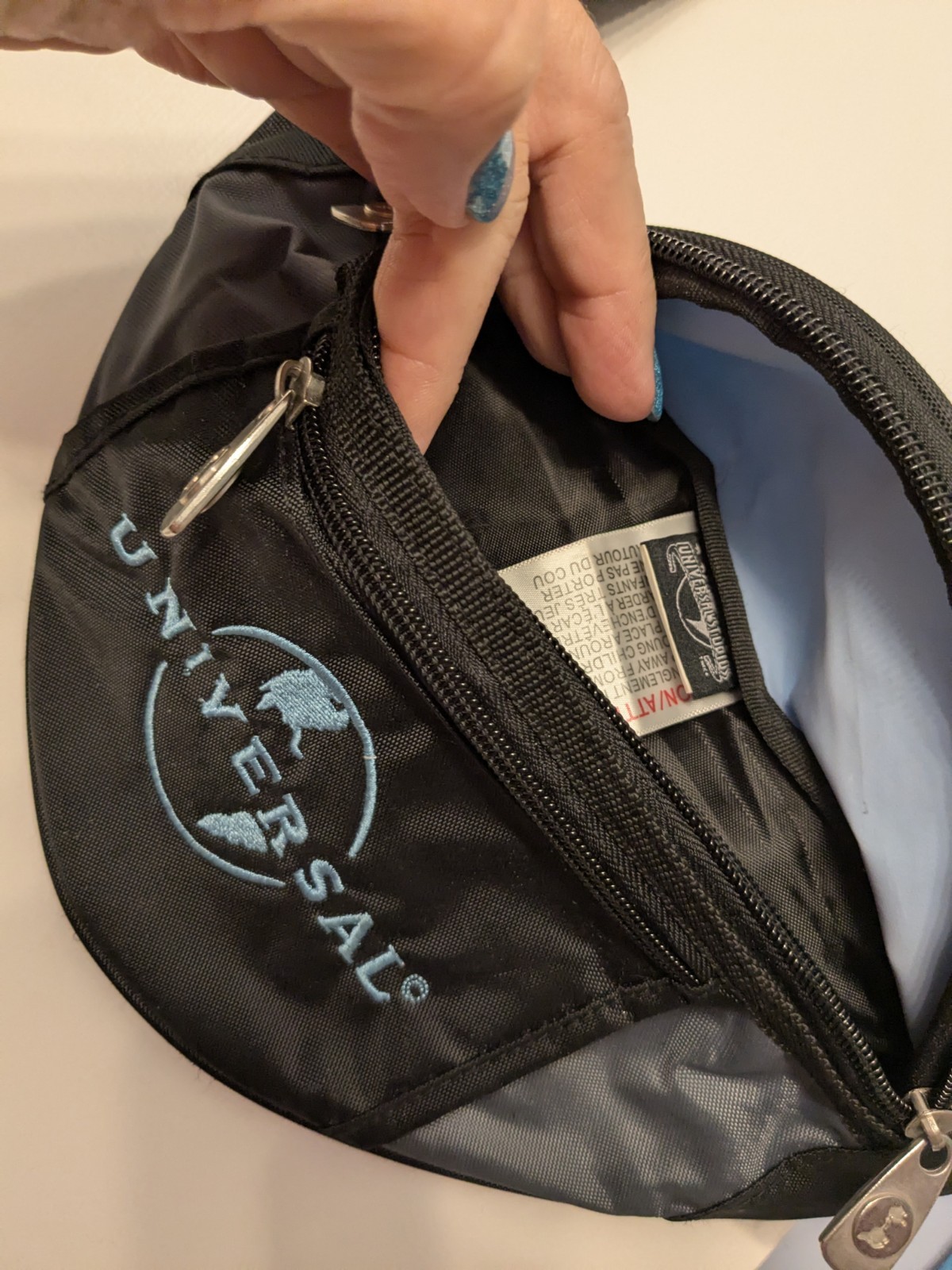 Authentic Universal Studios Fanny Pack, EUC , Bla… - image 2