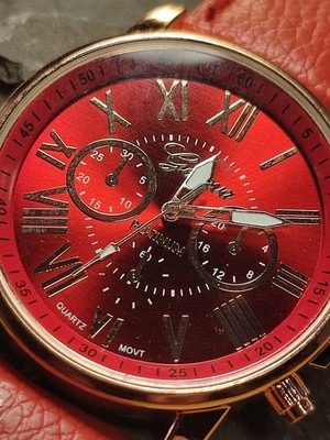 Geneva Marken Armbanduhr Uhr NEU  In Gold Modernes zeitloses Retro Design Rot