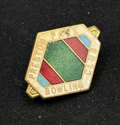 PRESTON PARK BOWLING CLUB Badge 30mm Large Enamel Vintage Association Pin