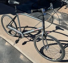 Bianchi Milano Cafe Racer Hybrid Bike 22.5” Frame 8-Speed Nexus Shimano