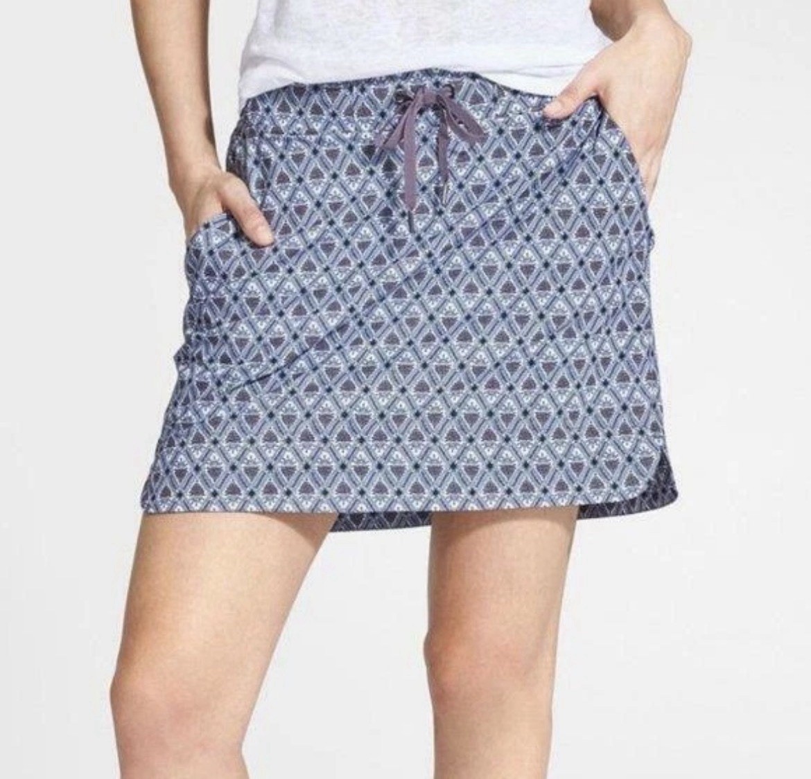Athleta Midtown Skirt Skort Women’s 4 blue print Golf Tennis Preppy Athleisure