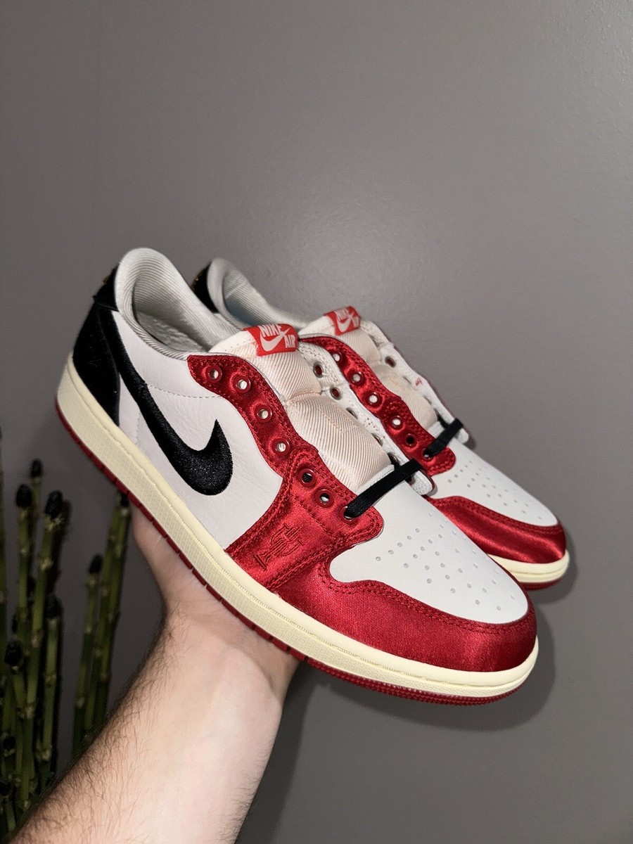 Size Trophy Room x Air Jordan Retro OG SP Low “Rookie Card