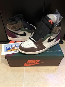 If the stamp that's under the shoe box lid starts with a “B”, does that  mean they're B grade? : r/Sneakers