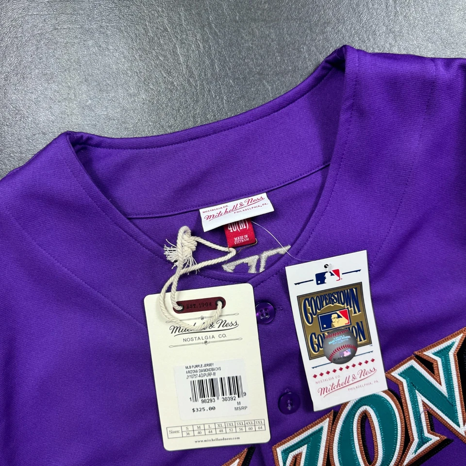 100% Authentic Randy Johnson Mitchell Ness 2000 Diamondbacks Jersey Size 40 M - Image 2 of 4