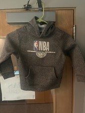 NBA- BRANDED HOODED SWEATSHIRT - CHARCOAL GRAY - KIDS MEDIUM 5-6 