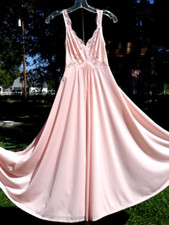 VTG 70's OLGA BODYSILK PINK 9294  9207 NIGHTGOWN  ROBE SET SILKY NYLON USA