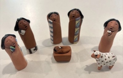 RARE  Ann Graffy Pottery Nativity Native Pueblo Life 7 Mini Figures 1995 GOOD