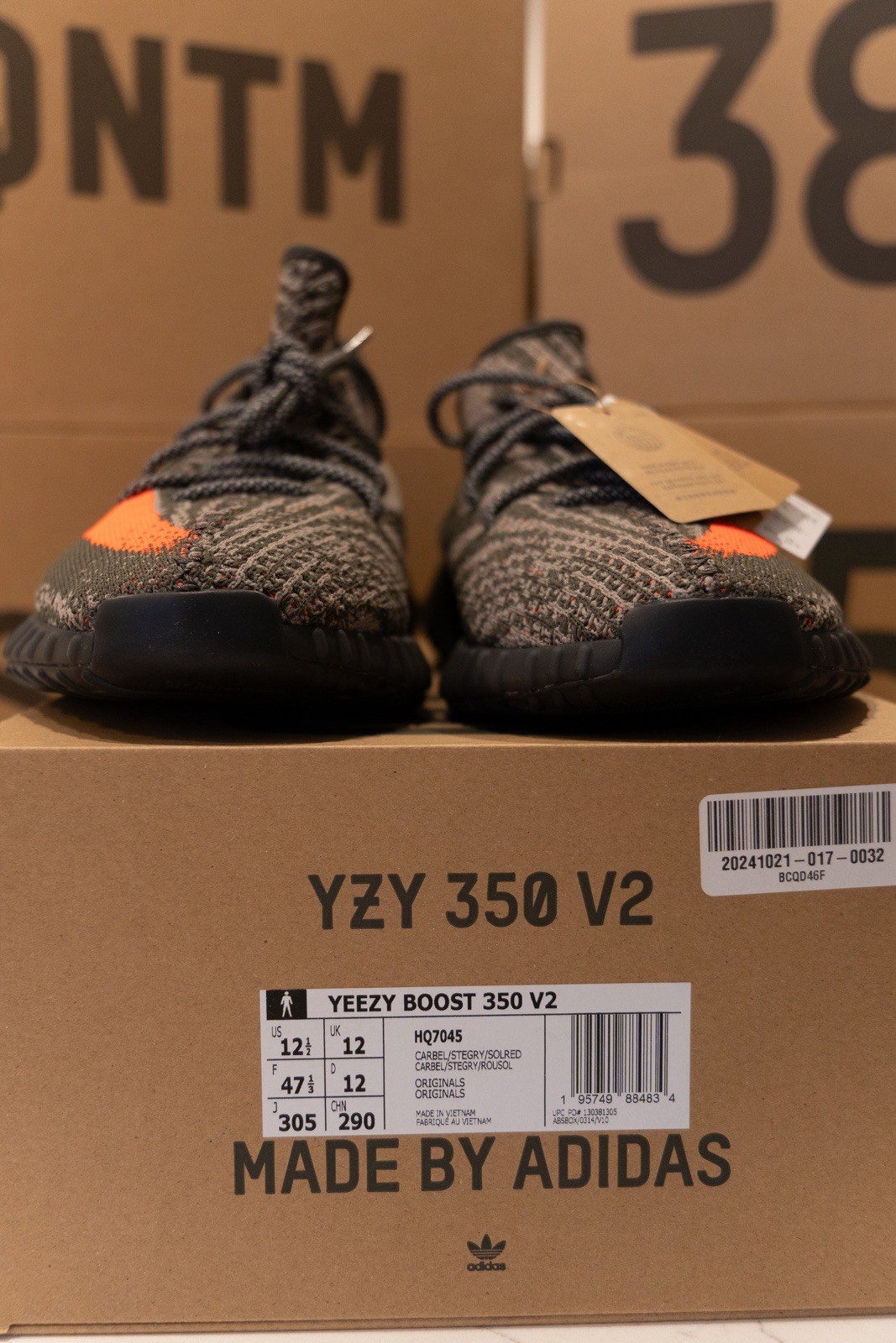 yeezy boost 350 v2 carbon beluga image 6