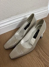 Stuart Weitzman Heels Cream Metallic Rhinestone NYE Wedding size 8.5