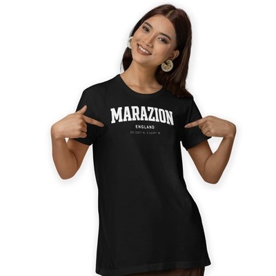 Marazion T-Shirt Varsity Style Print mit Koordinaten handbedruckt Größe S - 5XL