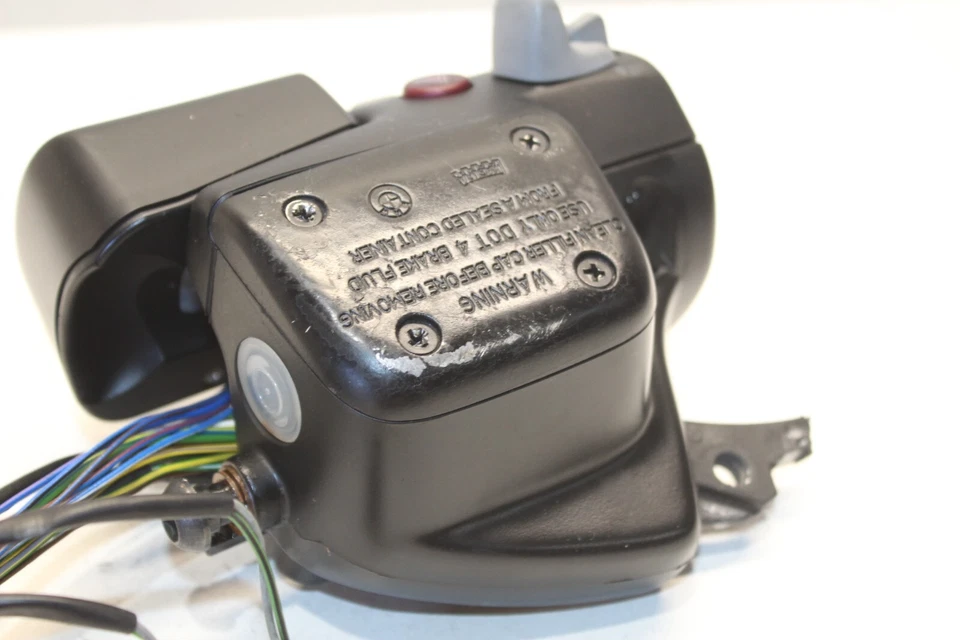 BMW K1200 LT 1997-2003 INTERRUPTOR DE MANILLAR IZQUIERDO Y EMBRAGUE CILINDRO MAESTRO OEM Foto 4 de 4