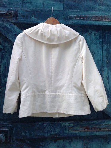 Womens Ivory Silk Jacket Vintage Audrey Hepburn Opera Style Free U.K. P&P - Picture 3 of 3