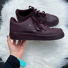 Nike Men's Classic Air Force 1 Solid Maroon Size 11.5